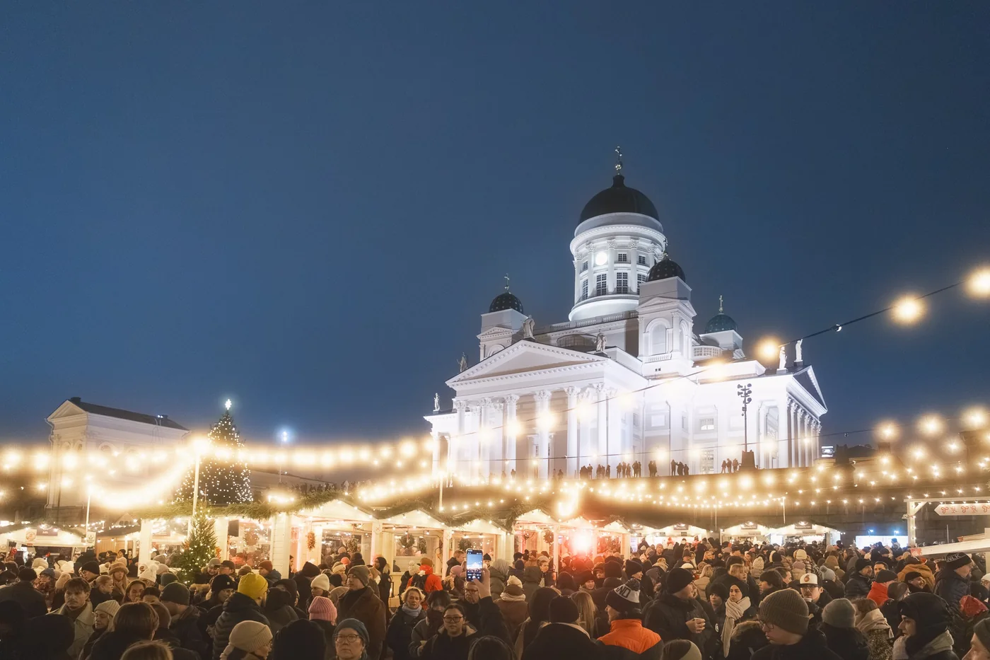 Helsingin joulutori Senaatintorilla